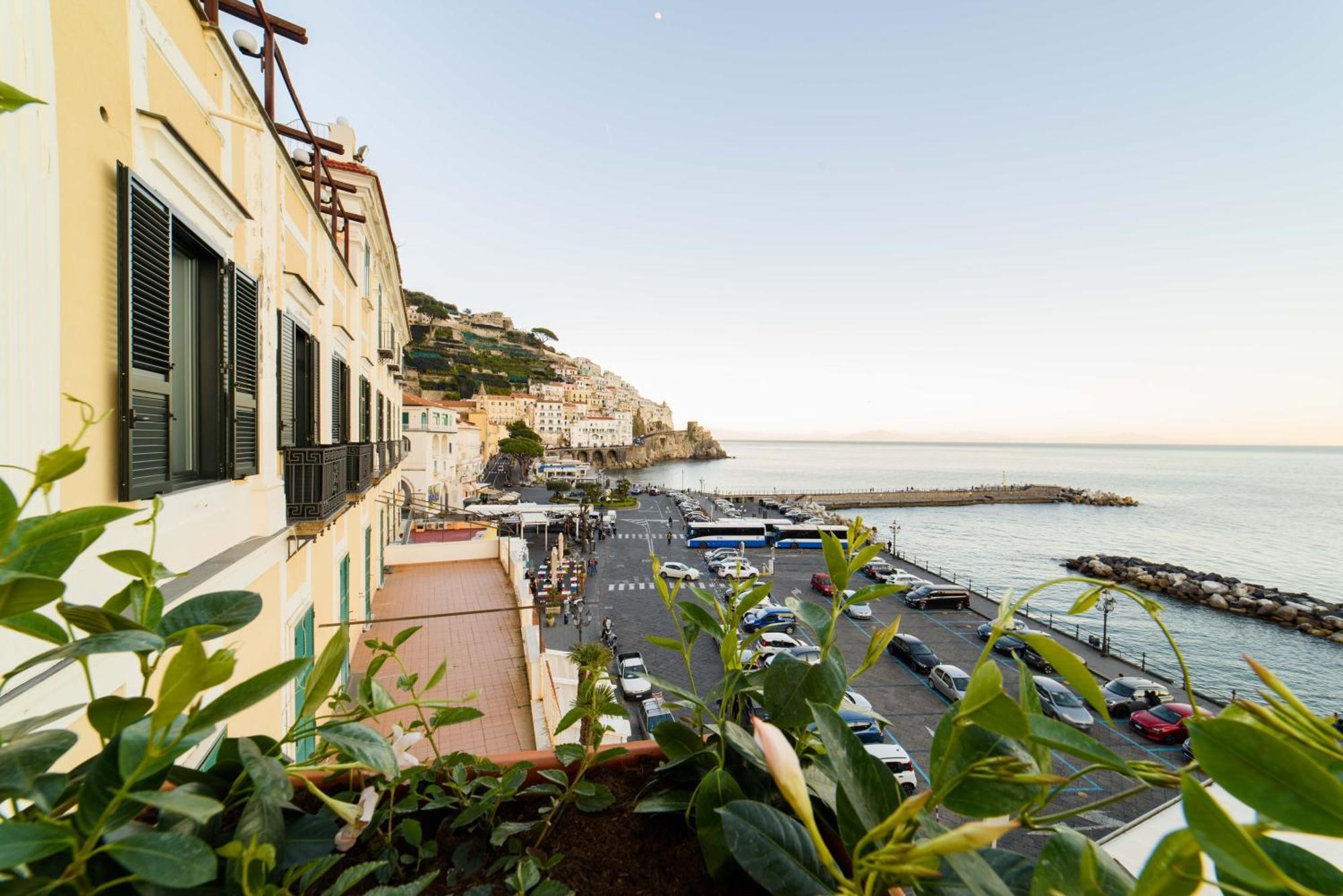Palazzo Vitagliano Amalfi Exterior photo